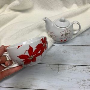 Living Quarters Tea One Poinsettia Cup Teapot Set